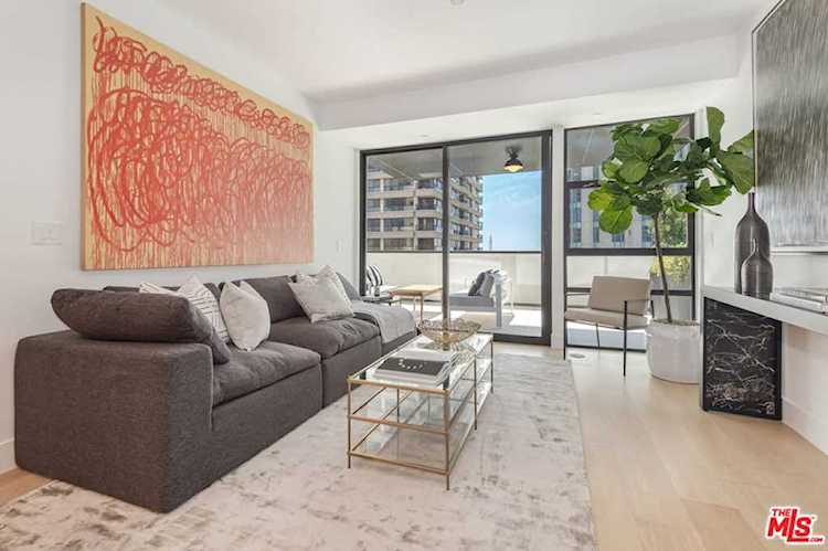 10777 Wilshire #604 Los Angeles, CA 90024