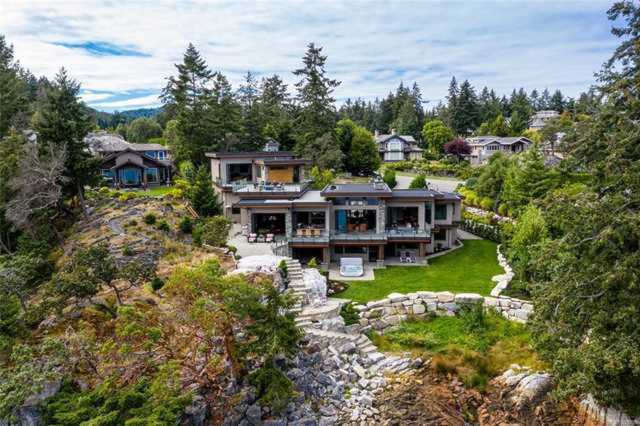 2426 Andover Rd Nanoose Bay, BC V9P 9G9