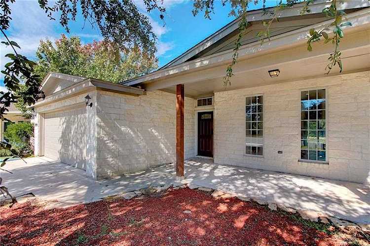 3209 Eisenhower Ave Lago Vista, TX 78645