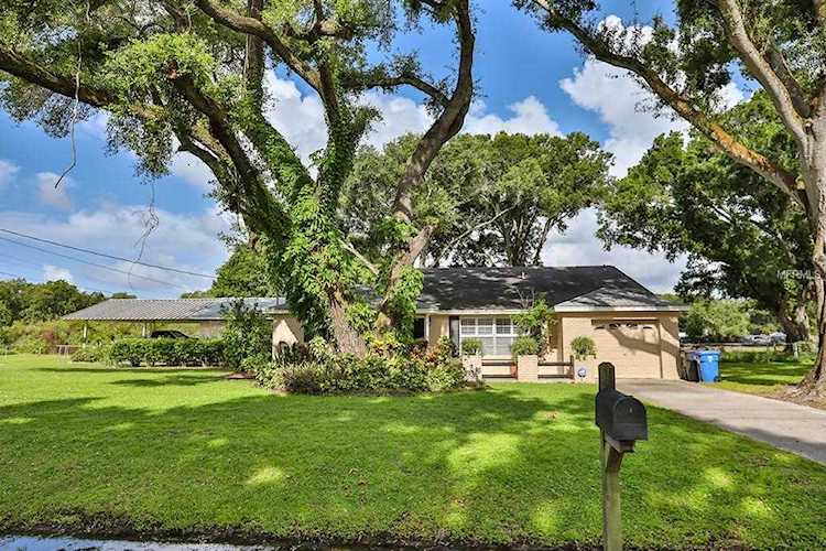 1107 90th St S Tampa, FL 33619