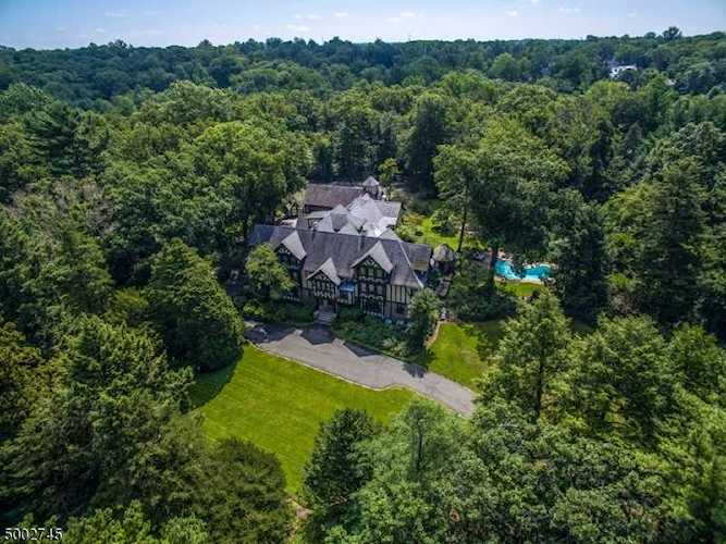 131 Rensselaer Rd Essex Fells Twp., NJ 07021