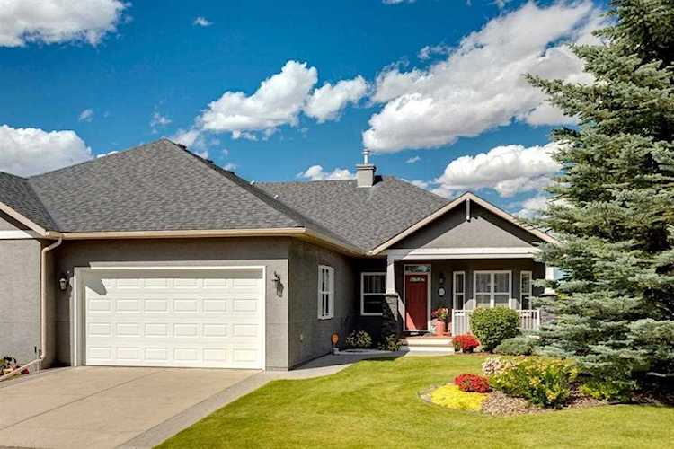 13 Ravine Dr Heritage Pointe, AB T1S 4H3