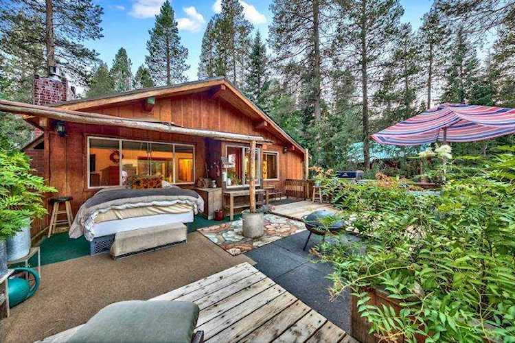 10379 Jeffrey Way Truckee, CA 96161