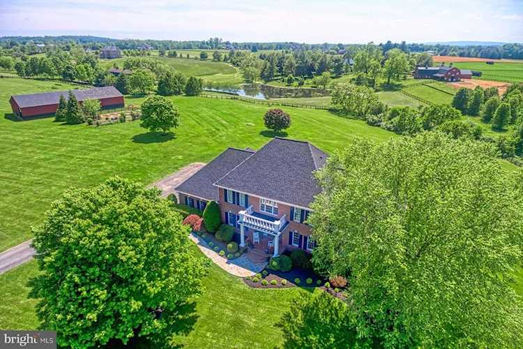 16046 Hamilton Station Rd Waterford, VA 20197