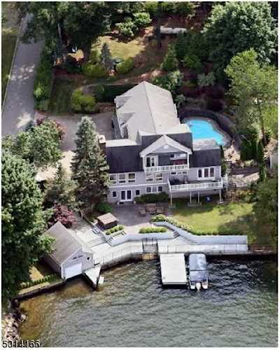 21 Hopatcong Ave Mount Arlington Boro, NJ 07856