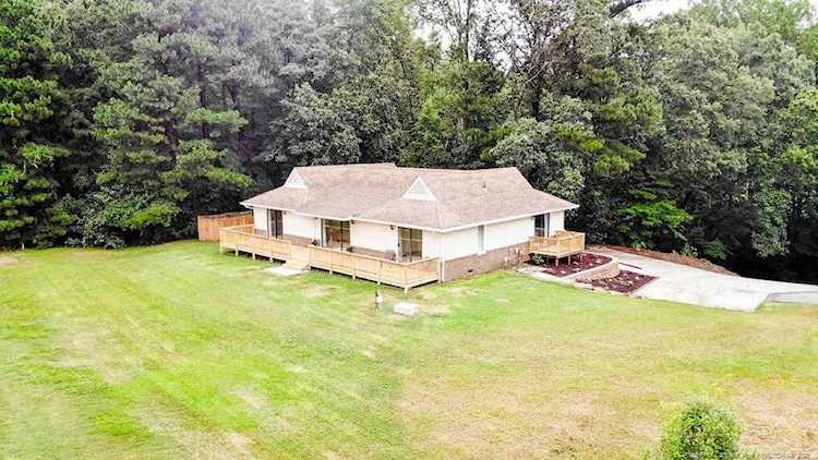 78 Traceway Sanford, NC 27332