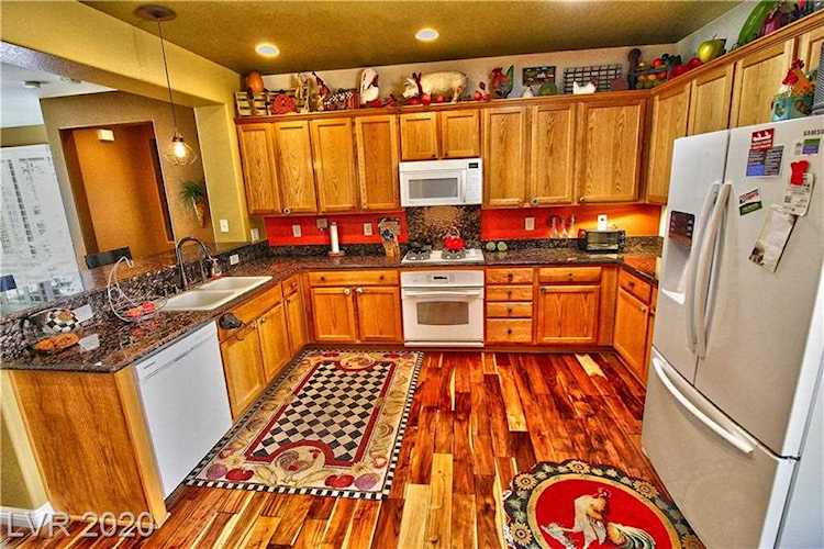 6425 Bristlebird St North Las Vegas, NV 89084