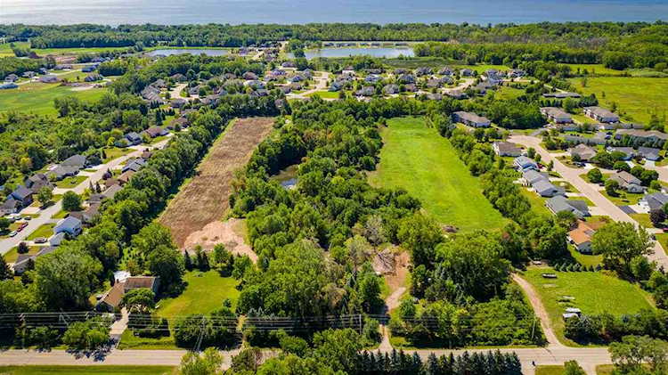 W6931 Manitowoc Rd Menasha, WI 54952