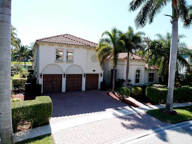 2667 Treanor Terrace Wellington, FL 33414