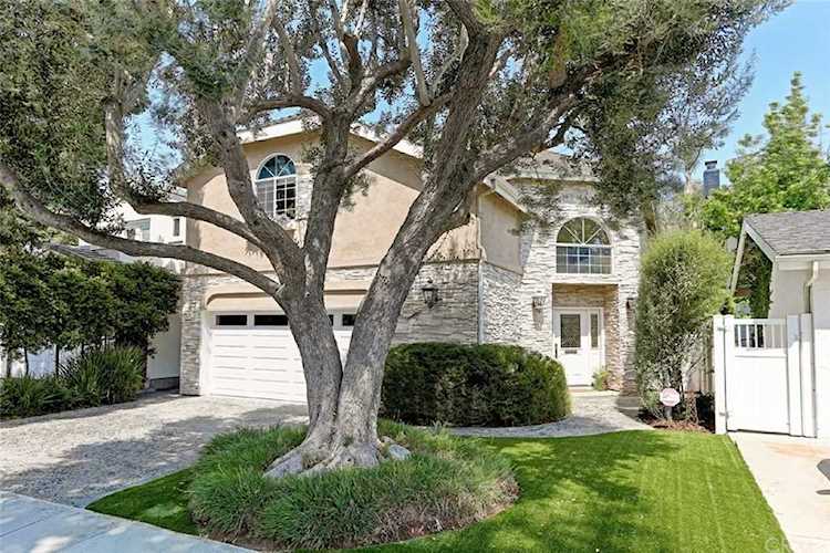 3400 Maple Avenue Manhattan Beach, CA 90266