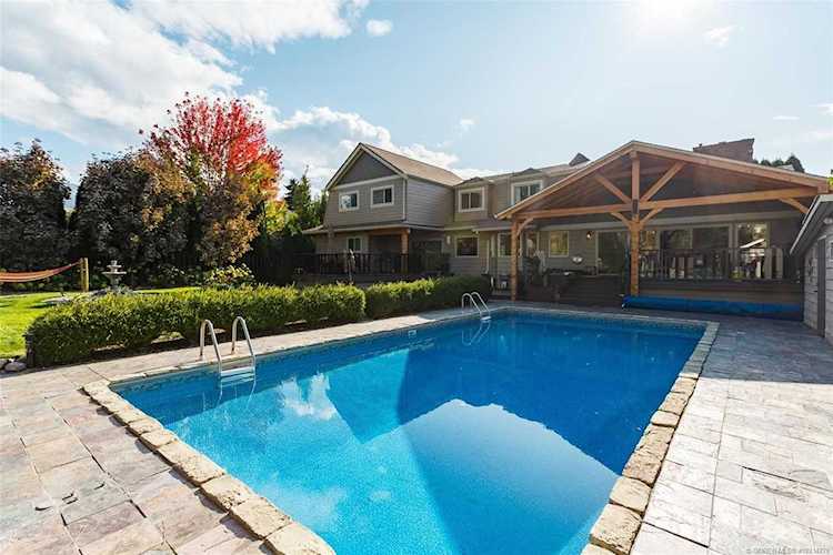 1490 Mission Ridge Drive Kelowna, BC V1W3B1