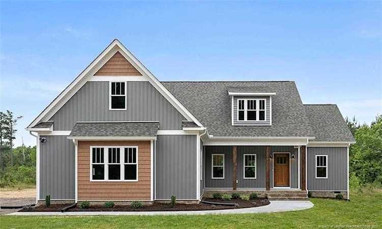 707 Essex Ct Sanford, NC 27332