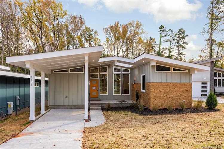 1856 Lakedell Dr Charlotte, NC 28215