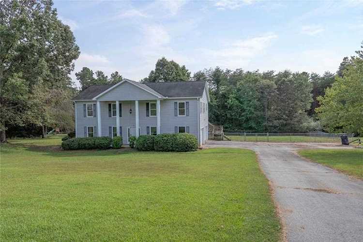142 Grace Ln Liberty, SC 29657