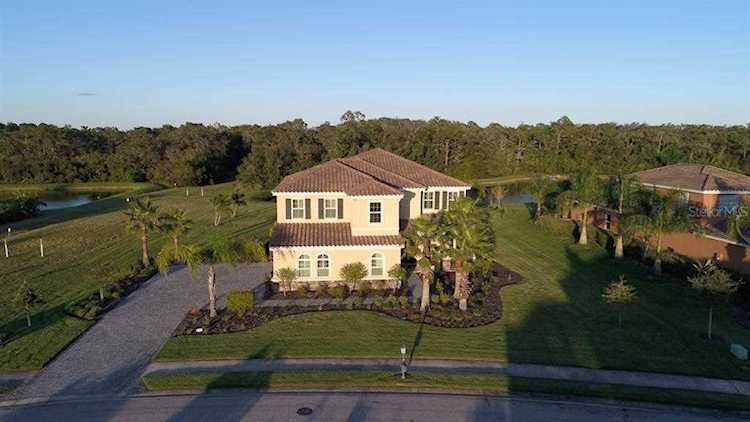 115 171st St E Bradenton, FL 34212