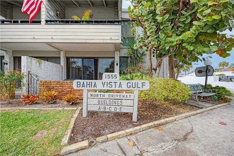 1555 Tarpon Center Dr #104 Venice, FL 34285