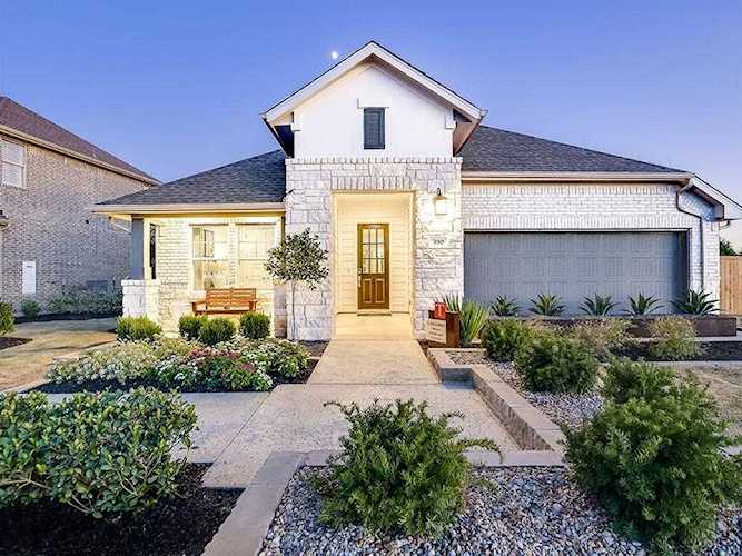 390 Coyote Creek WAY Kyle, TX 78640