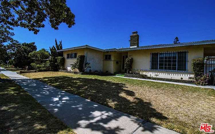 10411 S 8th Avenue Inglewood, CA 90303 | MLS 20630150 Photo 1