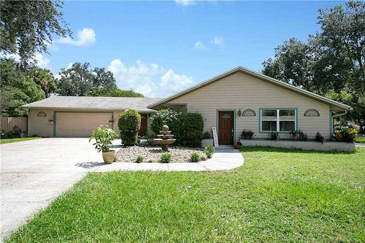 2219 Magnolia Ave Sanford, FL 32771