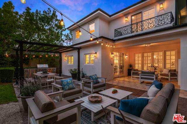 1818 Pier Avenue Santa Monica, CA 90405