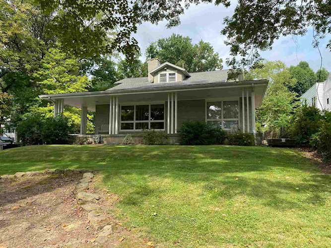 1302 Old Orchard Road Vincennes, IN 47591
