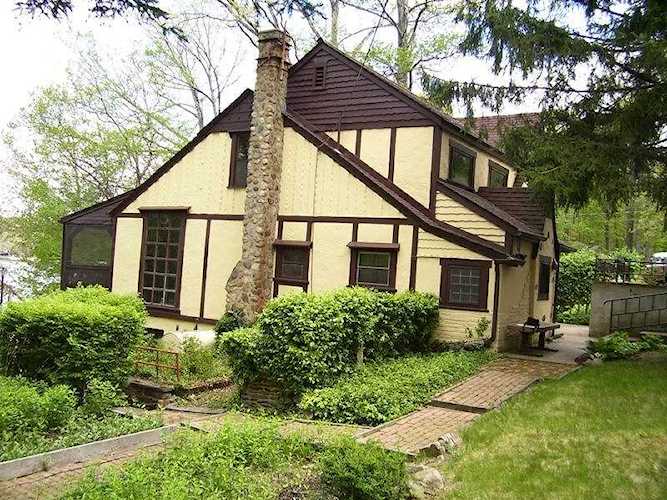 67 Wildwood Rd Jefferson Twp., NJ 07438