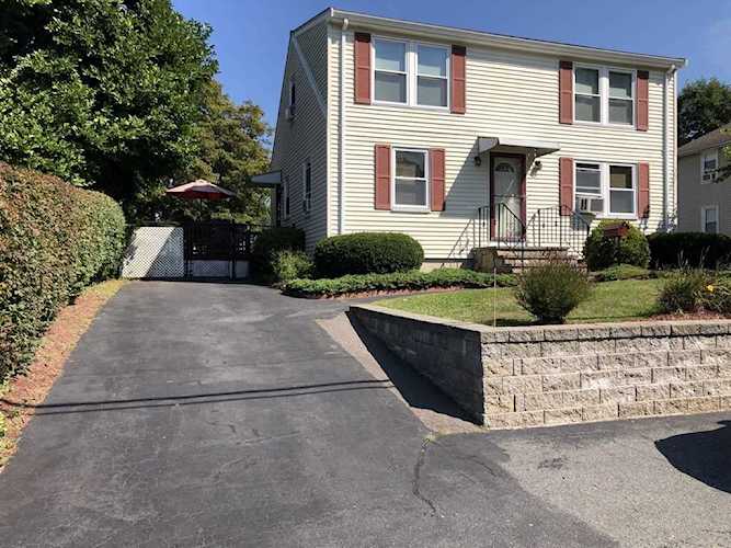 31 Hillcrest Ave Dedham, MA 02026