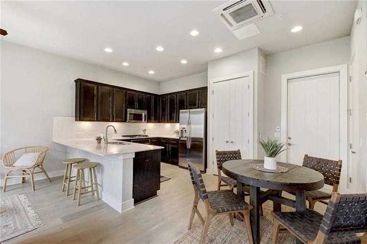 4722 Berkman DR Austin, TX 78723