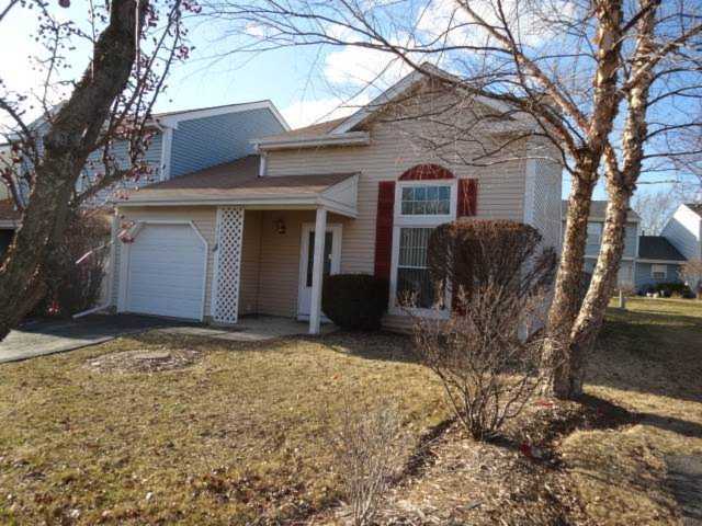 666 Yale Ln Island Lake, IL 60042