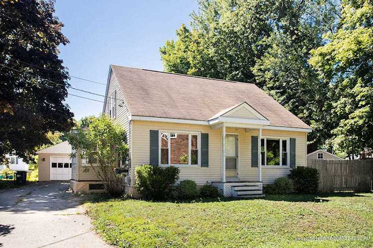 11 Fogg Ave Biddeford, ME 04005