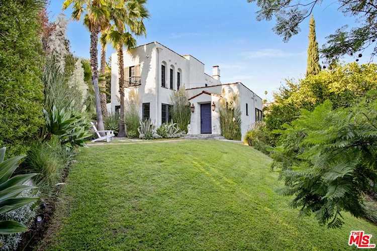 3003 Fall Avenue Los Angeles, CA 90026