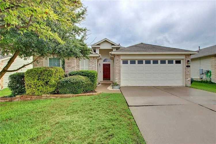 210 Fistral DR Hutto, TX 78634