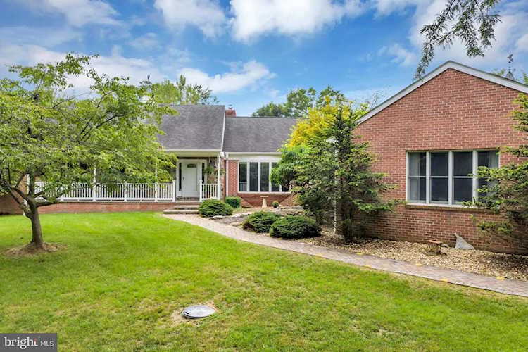 171 Meadow Dr Harpers Ferry, WV 25425