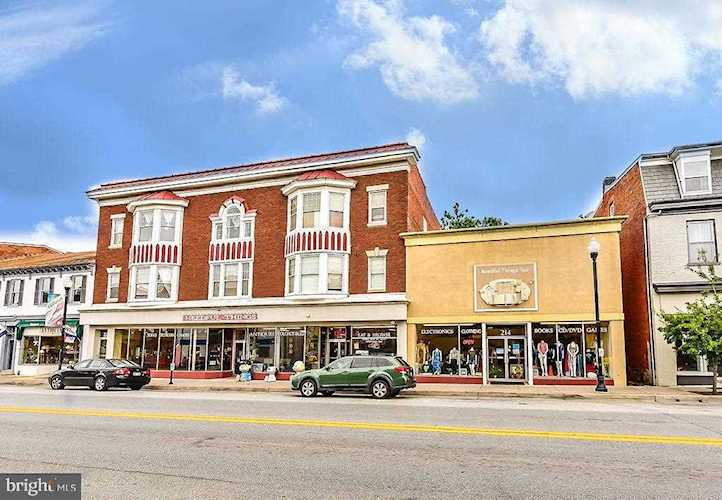 216 Washington Charles Town, WV 25414