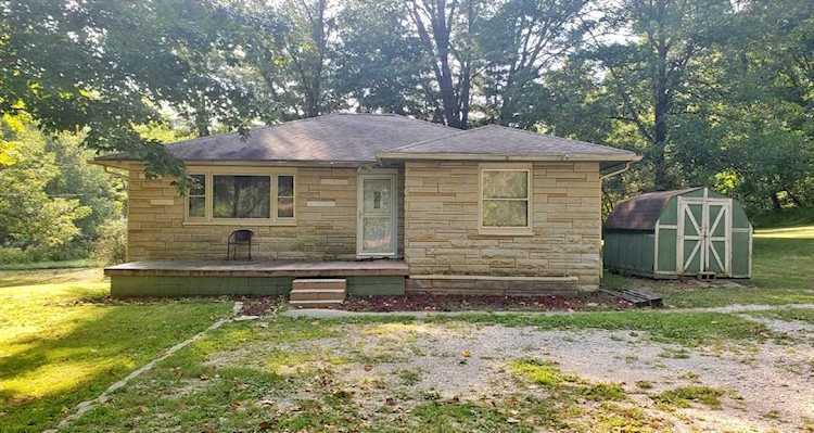 5996 Leaf Branch Lane Shoals, IN 47581