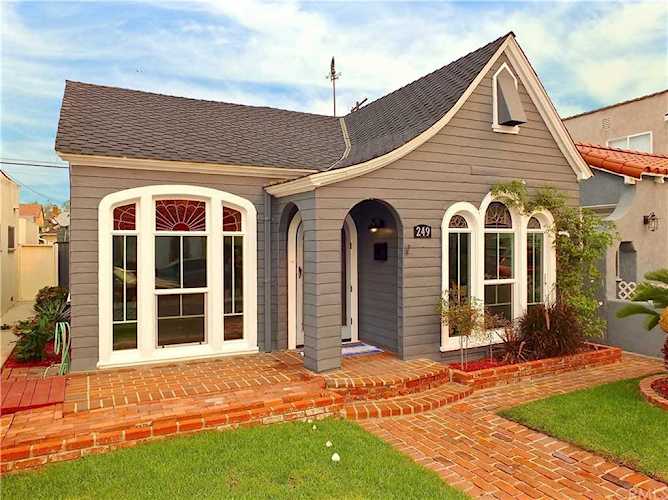 249 Corona Avenue Long Beach, CA 90803