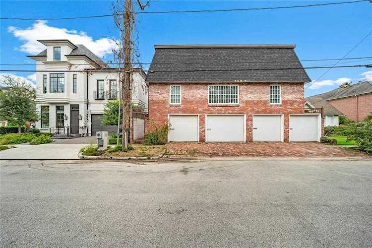 2224 Avalon Place Houston, TX 77019