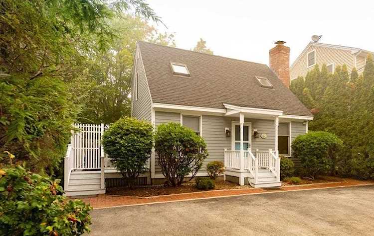 12 Highland Ave York, ME 03909