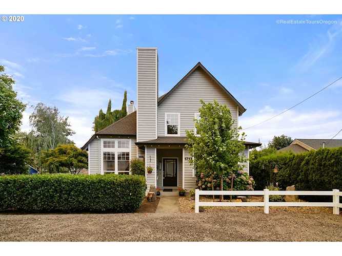 1713 N Villa Rd Newberg, OR 97132