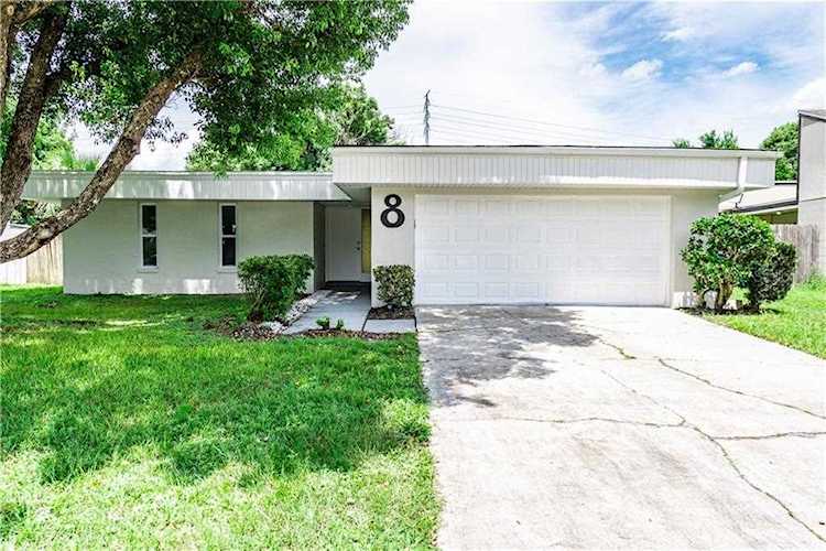 8 Gumtree Ct Winter Springs, FL 32708