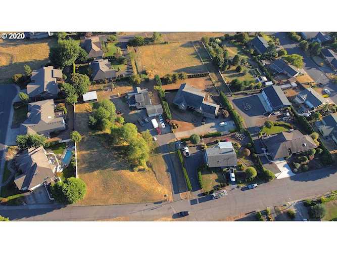 5108 U St Washougal, WA 98671