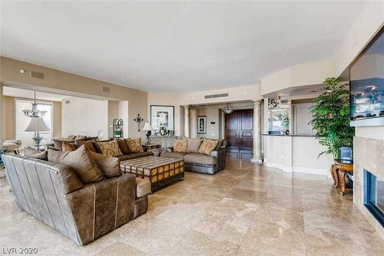 2877 Paradise #2903 Las Vegas, NV 89109