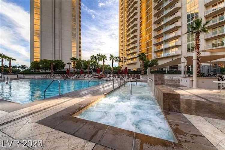 125 E Harmon Ave #2017 Las Vegas, NV 89109