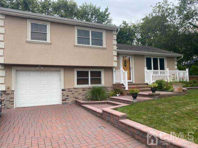 327 Old Stage Road Spotswood, NJ 08884