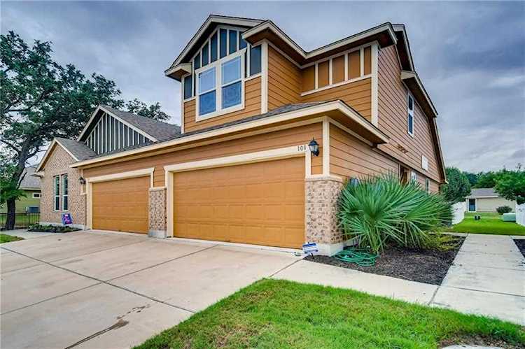 711 Rolling Oak Dr #108 Round Rock, TX 78664