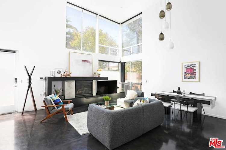 333 S Wilton Place #6 Los Angeles, CA 90020