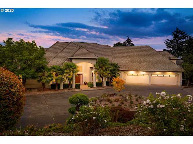 24740 SW Valley View Rd West Linn, OR 97068