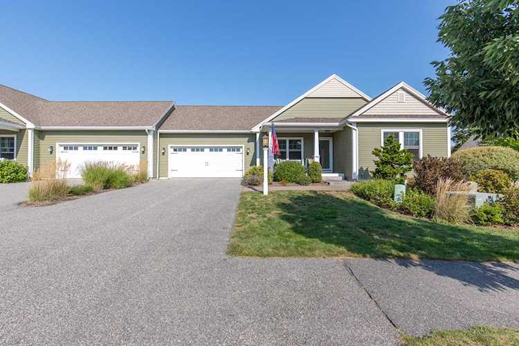 20 Tanager Ln Cape Elizabeth, ME 04107