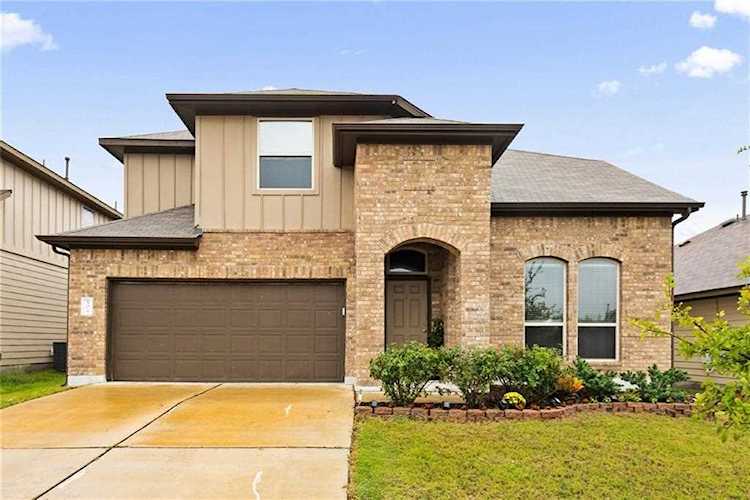 504 Eagle Brook LN Buda, TX 78610