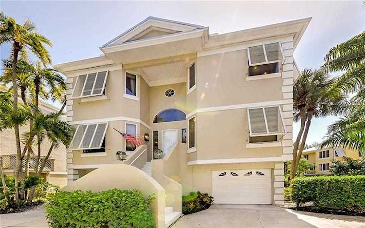 3901 Hamilton Club CIRCLE #1 Sarasota, FL 34242
